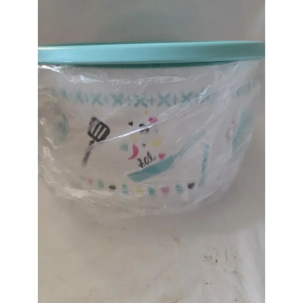 Tupperware One Touch Canister 1.5 Quart NEW